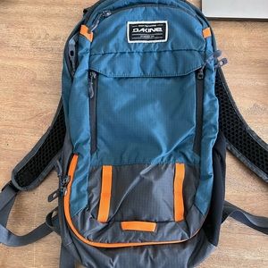 Dakine hydration pack